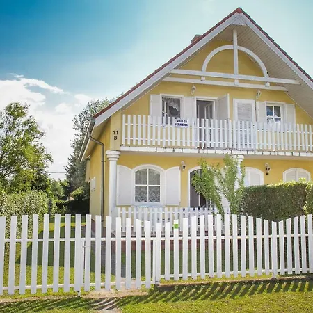 펜션 Familia Nyaralo 47